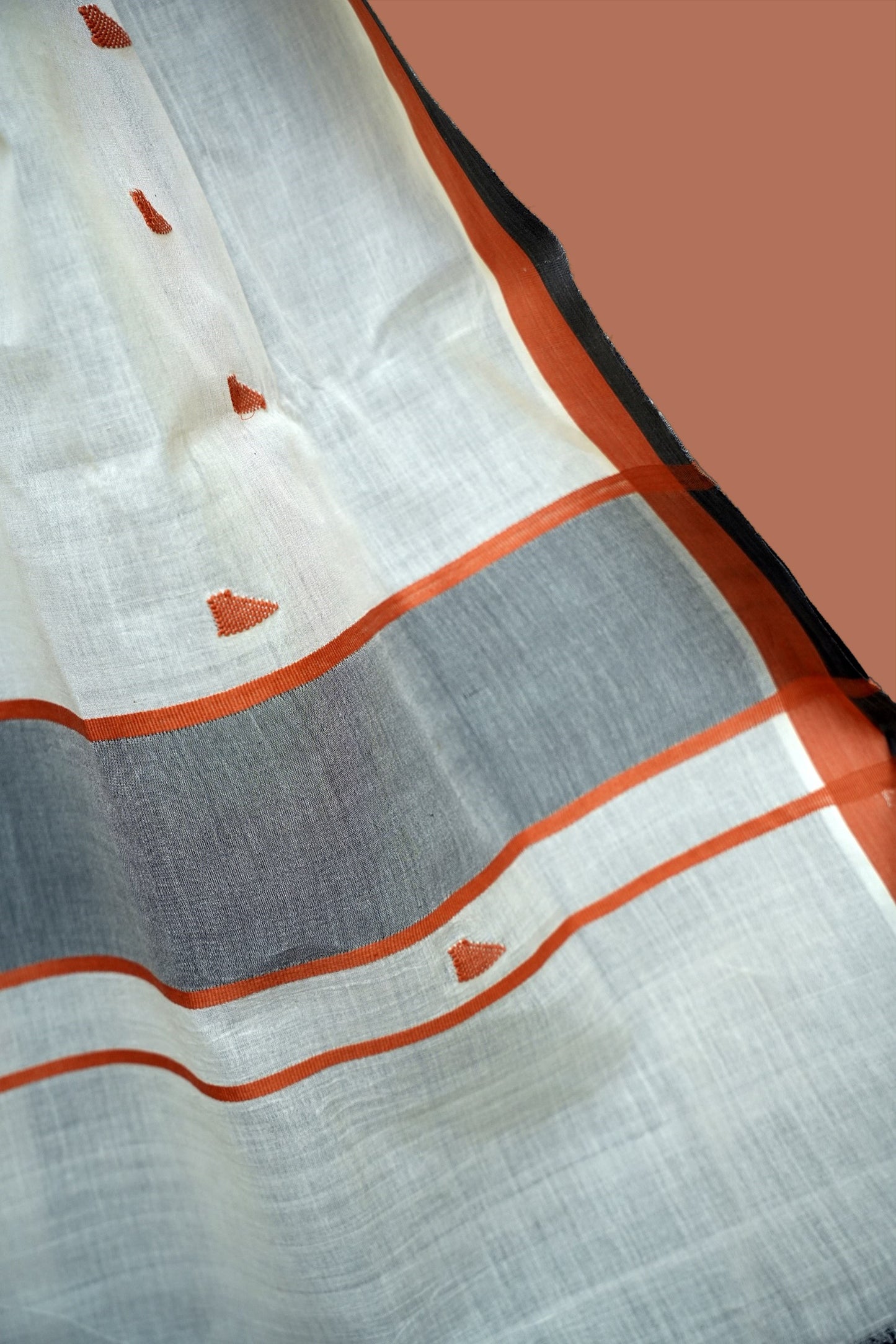 Erthnik™ Kerala Cotton Saree – Off-White with Rust & Grey Border
