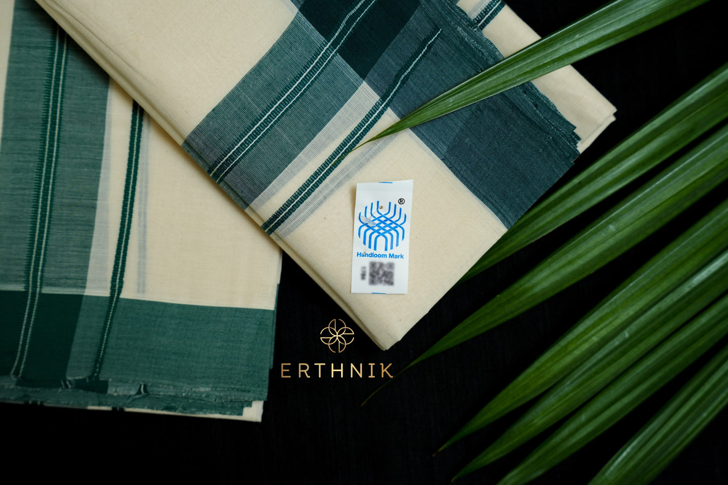 Erthnik™ Pure handloom bottle green kara cotton Set Mundu