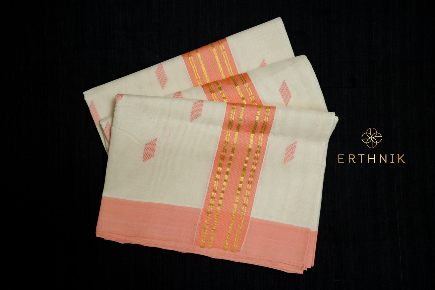 Erthnik™ Premium Balaramapuram Unakkupaavu Handloom Cotton Saree with Peach Border with diamond motifs