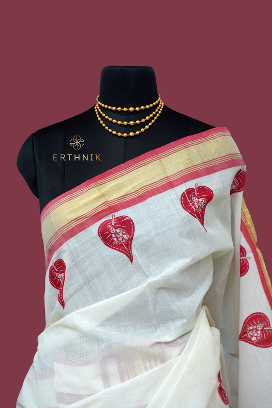 Erthnik™ Handloom Kerala Set mundu – Peepal Leaf Motif with Golden Kasavu and Maroon Kara Border (Copy)